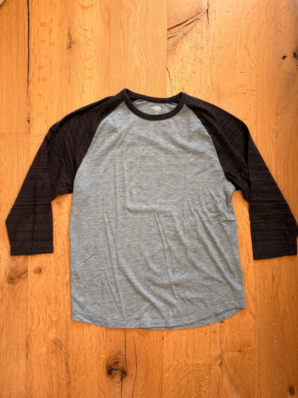 Old Navy Men's 3/4 Sleeve Shirt